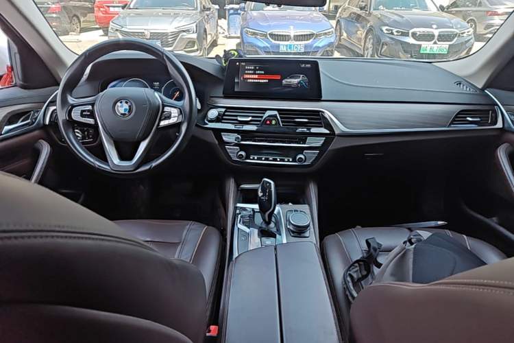 Used BMW 5 Series New Energy 2019 530Le Luxury Package Center Console
