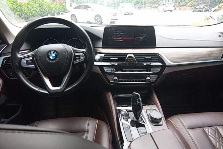 Used BMW 5 Series New Energy 2019 Updated Version 530Le Luxury Package Center Console