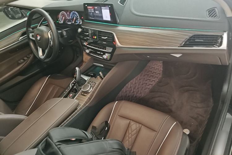 Used BMW 5 Series New Energy 2019 Updated Version 530Le Luxury Package Center Console