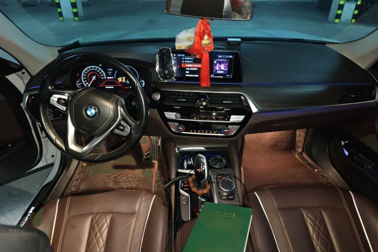 Used BMW 5 Series New Energy 2019 530Le Luxury Package Center Console