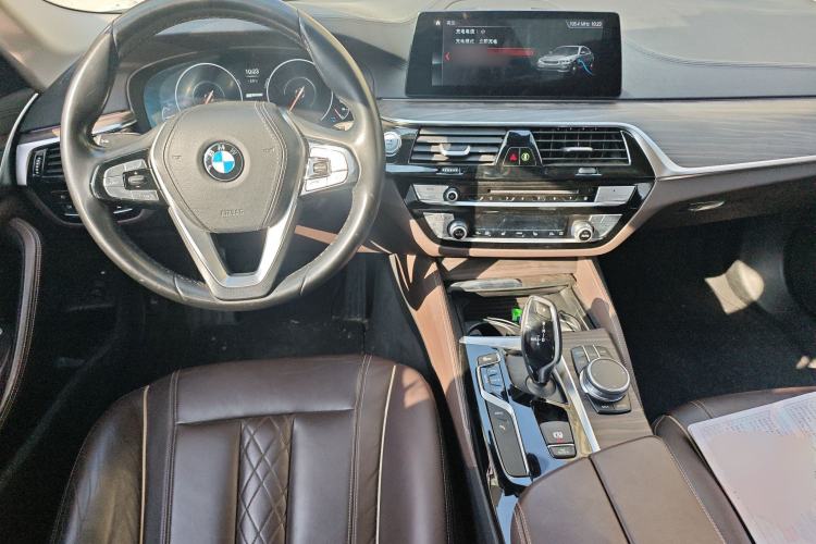 Used BMW 5 Series New Energy 2019 530Le Luxury Package Center Console