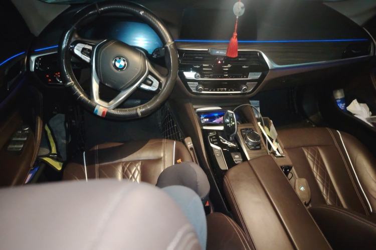 Used BMW 5 Series New Energy 2019 530Le Luxury Package Center Console