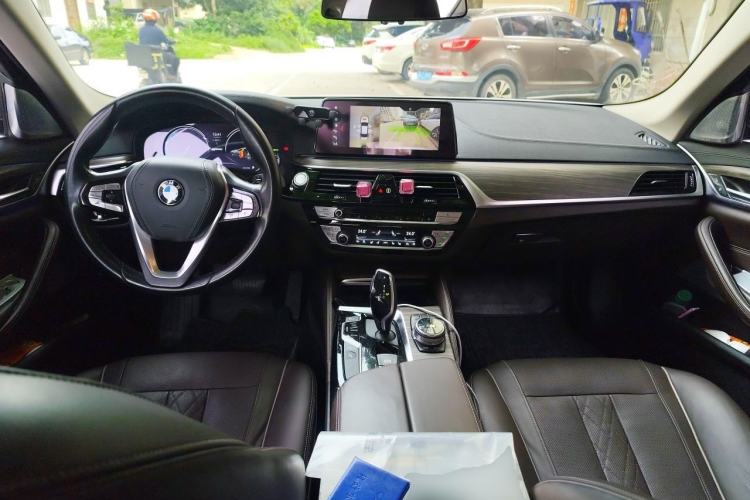 Used BMW 5 Series New Energy 2019 530Le Luxury Package Center Console
