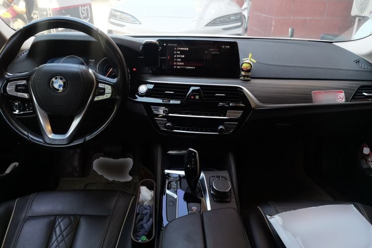 Used BMW 5 Series New Energy 2019 530Le Luxury Package Center Console