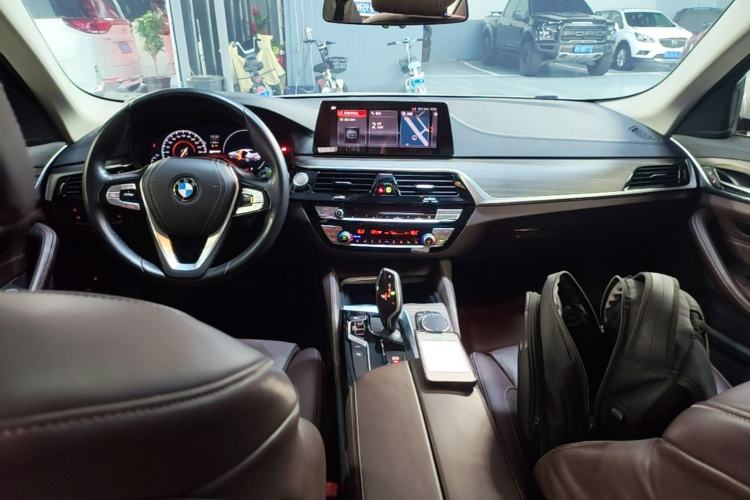 Used BMW 5 Series New Energy 2019 530Le Luxury Package Center Console