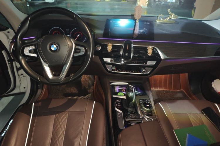 Used BMW 5 Series New Energy 2019 530Le Luxury Package Center Console