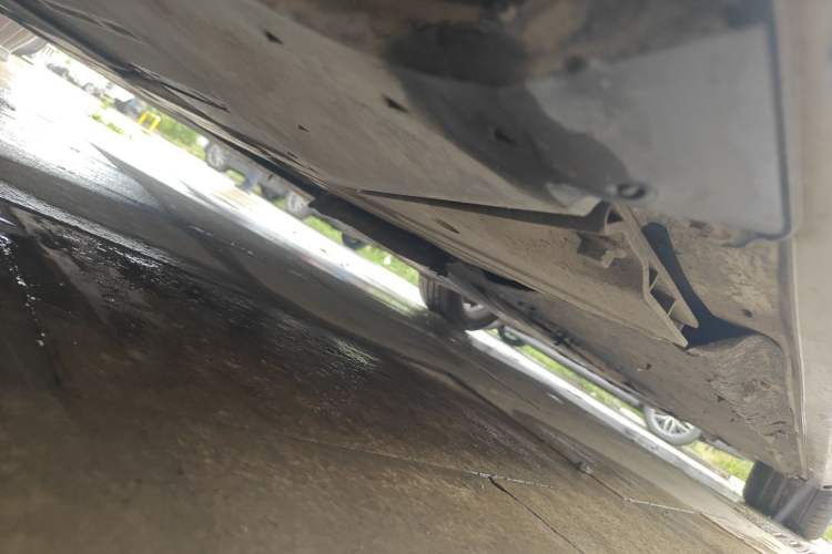 Used BMW 5 Series New Energy 2019 530Le Pioneer Edition Chassis Rear Right