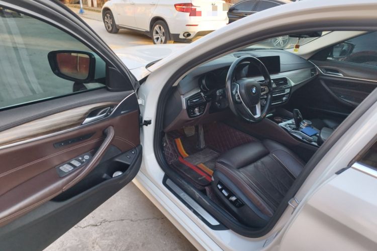 Used BMW 5 Series New Energy 2019 530Le Luxury Package Driver Seat