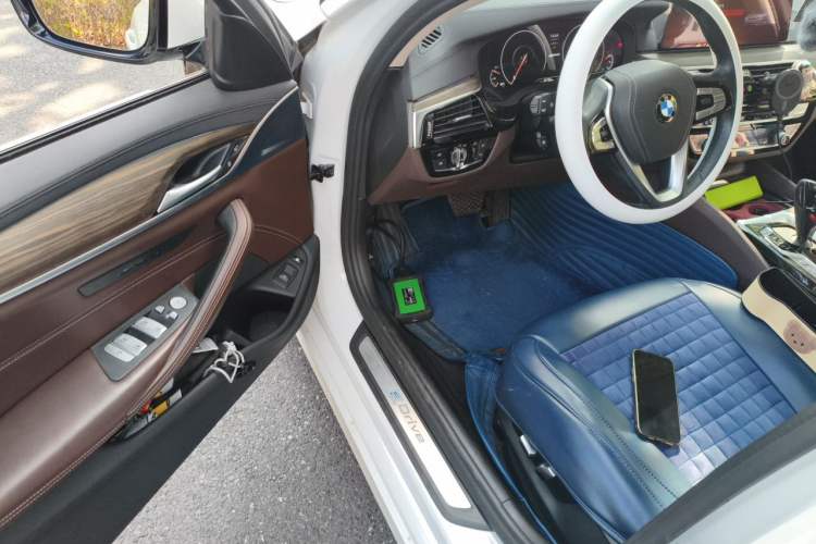 Used BMW 5 Series New Energy 2019 530Le Luxury Package Driver Seat