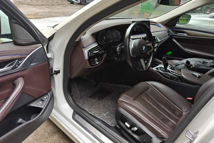 Used BMW 5 Series New Energy 2019 Updated Version 530Le Luxury Package Driver Seat