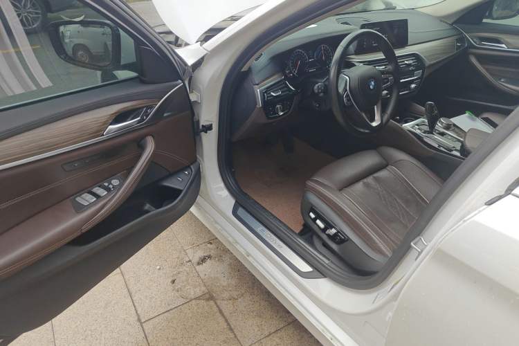 Used BMW 5 Series New Energy 2019 530Le Pioneer Edition Driver Seat