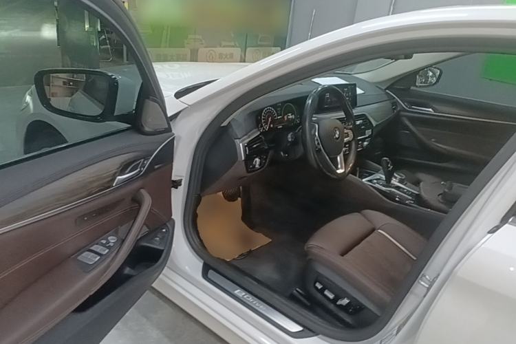 Used BMW 5 Series New Energy 2019 Updated 530Le Pioneer Edition Driver Seat