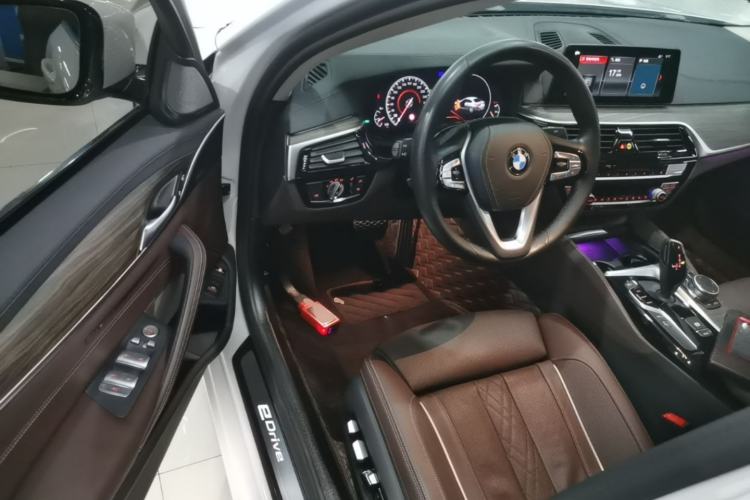 Used BMW 5 Series New Energy 2019 Updated 530Le Pioneer Edition Driver Seat