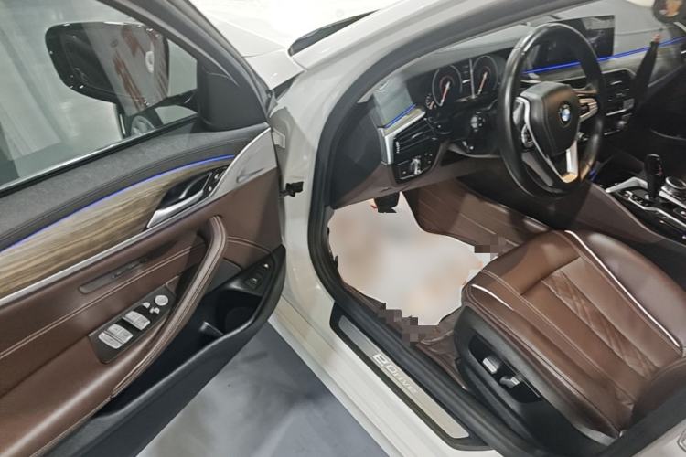 Used BMW 5 Series New Energy 2019 Updated Version 530Le Luxury Package Driver Seat