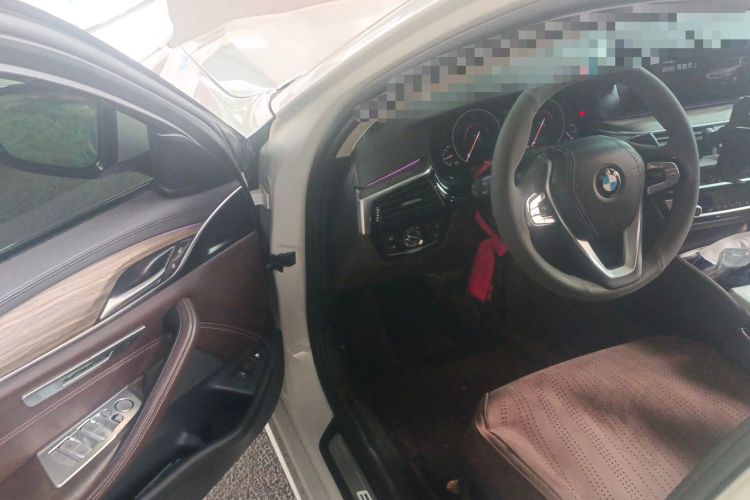 Used BMW 5 Series New Energy 2019 530Le Luxury Package Driver Seat