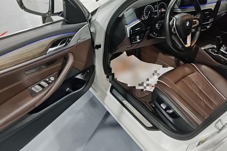Used BMW 5 Series New Energy 2019 Updated Version 530Le Luxury Package Driver Seat