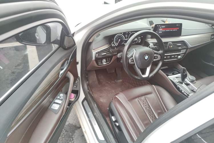 Used BMW 5 Series New Energy 2019 Updated Version 530Le Luxury Package Driver Seat