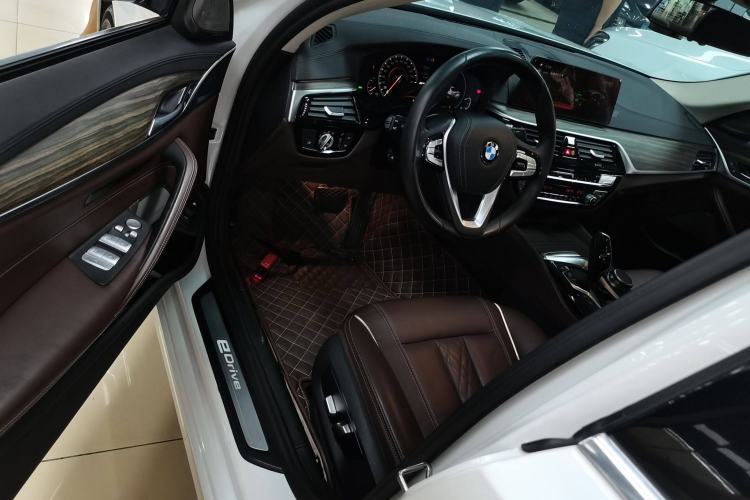 Used BMW 5 Series New Energy 2019 Updated Version 530Le Luxury Package Driver Seat