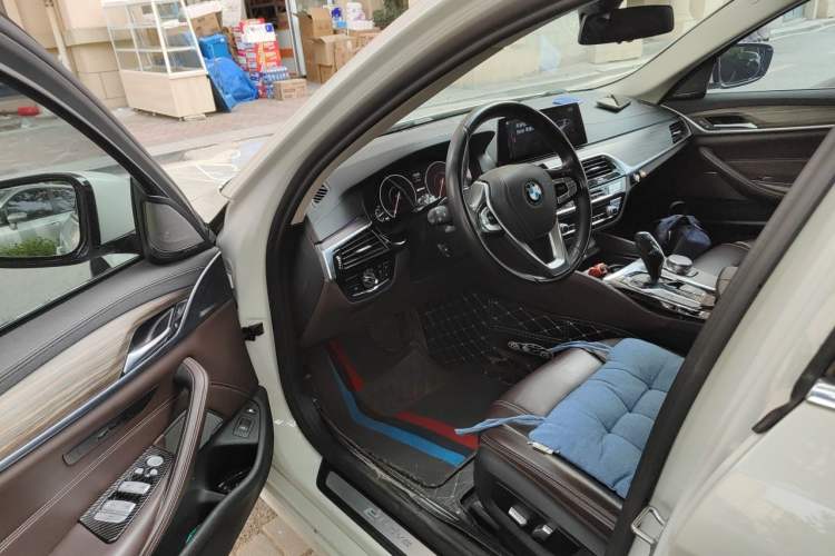 Used BMW 5 Series New Energy 2019 Updated Version 530Le Luxury Package Driver Seat