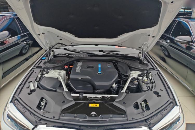 Used BMW 5 Series New Energy 2019 Updated Version 530Le Luxury Package Engine Bay