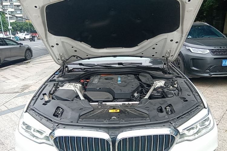 Used BMW 5 Series New Energy 2019 Updated Version 530Le Luxury Package Engine Bay