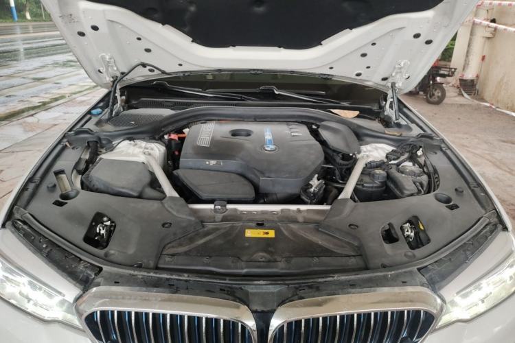 Used BMW 5 Series New Energy 2019 Updated Version 530Le Luxury Package Engine Bay