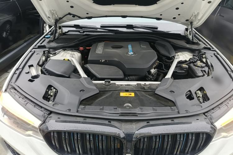 Used BMW 5 Series New Energy 2019 Updated Version 530Le Luxury Package Engine Bay
