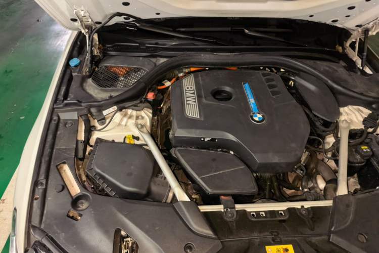 Used BMW 5 Series New Energy 2019 Updated Version 530Le Luxury Package Engine Bay Right