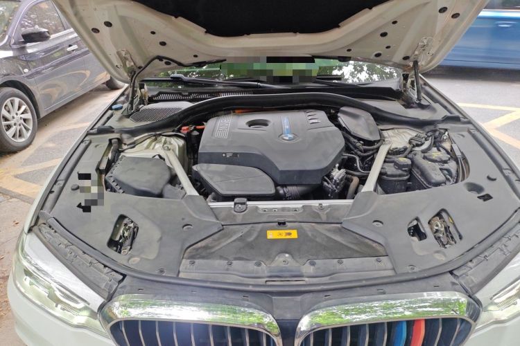 Used BMW 5 Series New Energy 2019 530Le Luxury Package Engine Bay Right