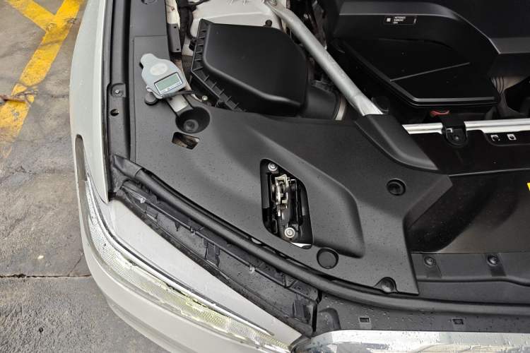 Used BMW 5 Series New Energy 2019 Updated Version 530Le Luxury Package Engine Bay Right