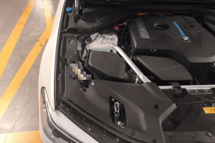Used BMW 5 Series New Energy 2019 530Le Luxury Package Engine Bay Right