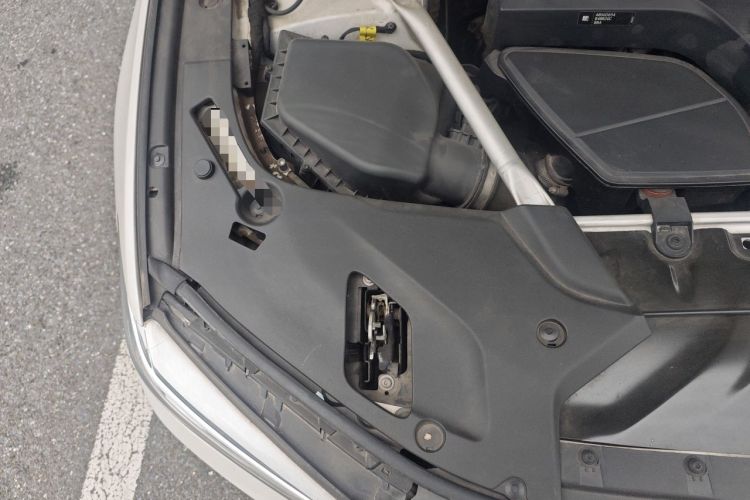 Used BMW 5 Series New Energy 2019 530Le Luxury Package Engine Bay Right