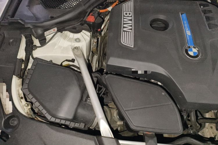 Used BMW 5 Series New Energy 2019 530Le Luxury Package Engine Bay Right