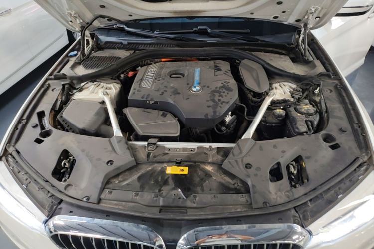 Used BMW 5 Series New Energy 2019 530Le Luxury Package Engine Bay
