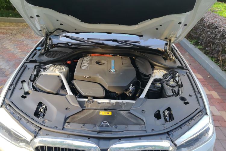 Used BMW 5 Series New Energy 2019 530Le Luxury Package Engine Bay