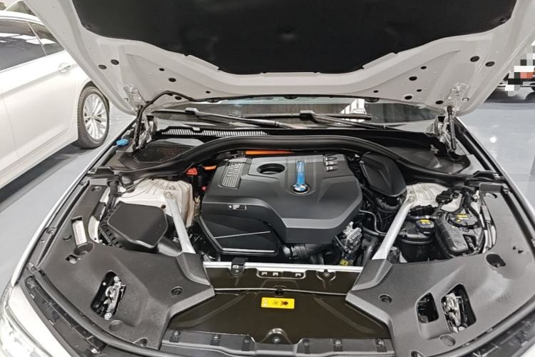 Used BMW 5 Series New Energy 2019 Updated Version 530Le Luxury Package Engine Bay
