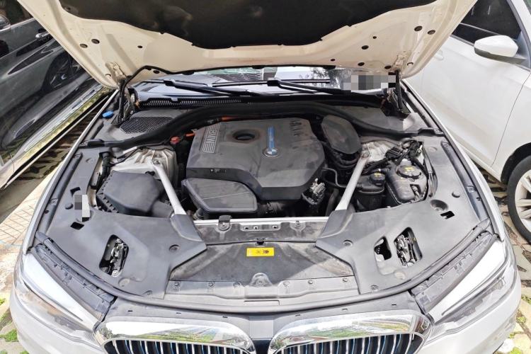Used BMW 5 Series New Energy 2019 530Le Luxury Package Engine Bay