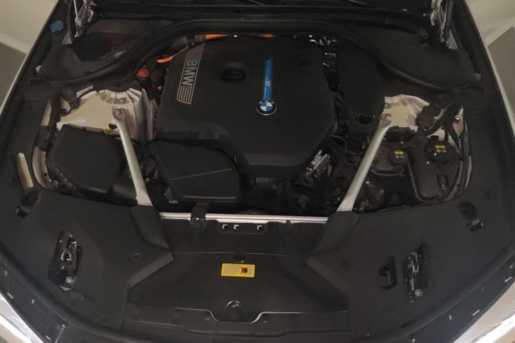 Used BMW 5 Series New Energy 2019 Updated 530Le Pioneer Edition Engine Bay