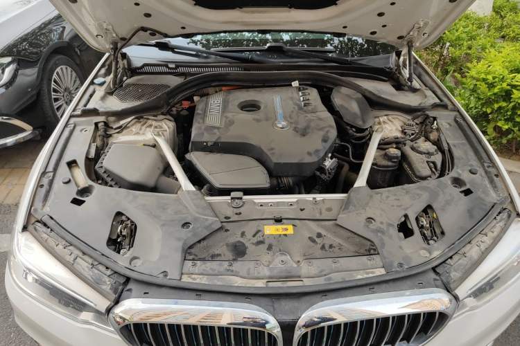 Used BMW 5 Series New Energy 2019 Updated Version 530Le Luxury Package Engine Bay