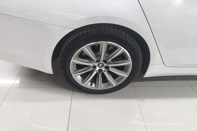 Used BMW 5 Series New Energy 2019 530Le Luxury Package Exterior 2
