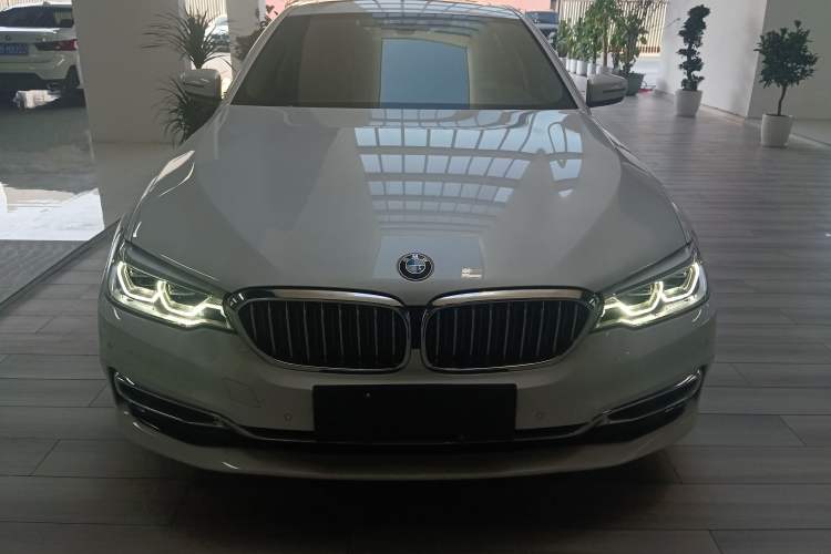 Used BMW 5 Series New Energy 2019 Updated Version 530Le Luxury Package Front