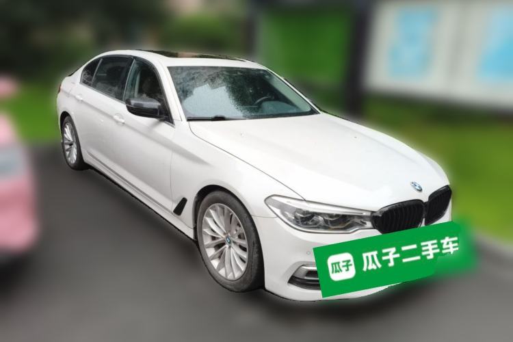 Used BMW 5 Series New Energy 2019 Updated Version 530Le Luxury Package Front Right 45 Deg