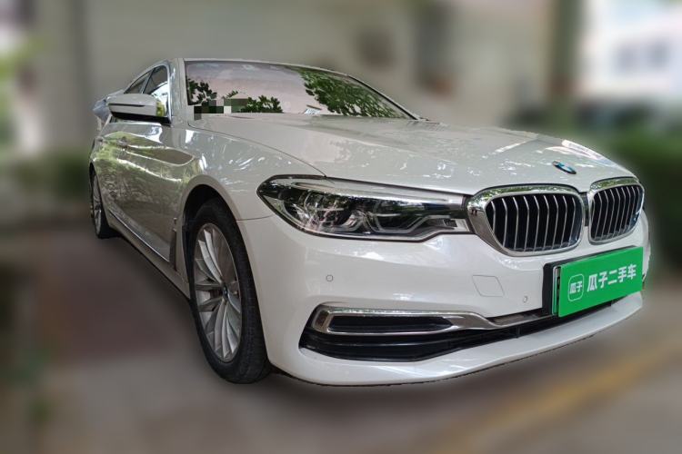 Used BMW 5 Series New Energy 2019 Updated Version 530Le Luxury Package Front Right 45 Deg
