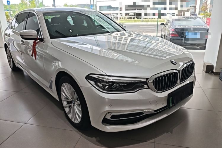 Used BMW 5 Series New Energy 2019 Updated Version 530Le Luxury Package Front Right 45 Deg