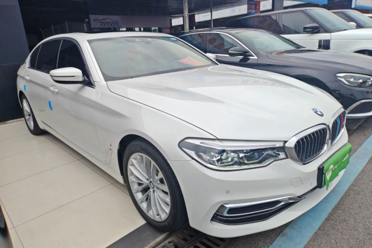 Used BMW 5 Series New Energy 2019 Updated Version 530Le Luxury Package Front Right 45 Deg