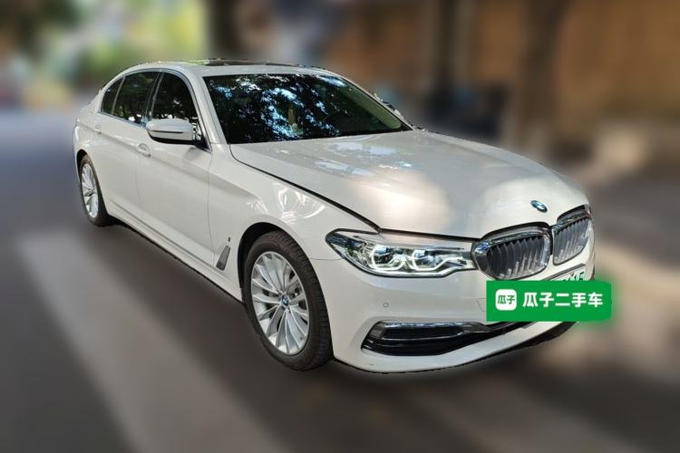 Used BMW 5 Series New Energy 2019 Updated Version 530Le Luxury Package Front Right 45 Deg