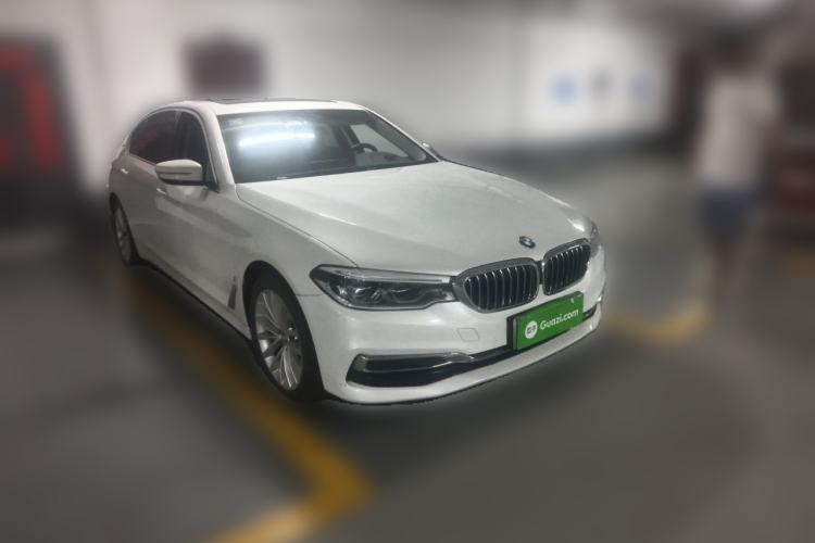 Used BMW 5 Series New Energy 2019 Updated Version 530Le Luxury Package Front Right 45 Deg