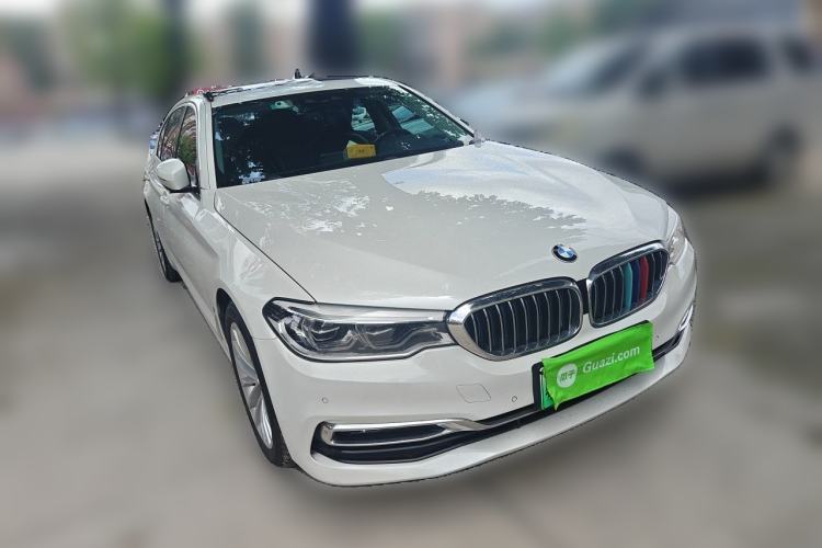 Used BMW 5 Series New Energy 2019 Updated Version 530Le Luxury Package Front Right 45 Deg