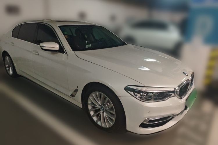 Used BMW 5 Series New Energy 2019 Updated 530Le Pioneer Edition Front Right 45 Deg