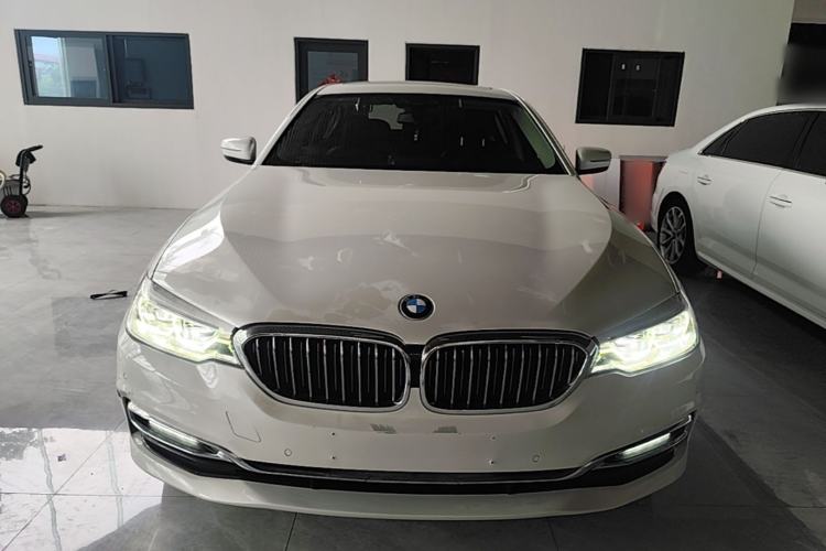Used BMW 5 Series New Energy 2019 530Le Luxury Package Front